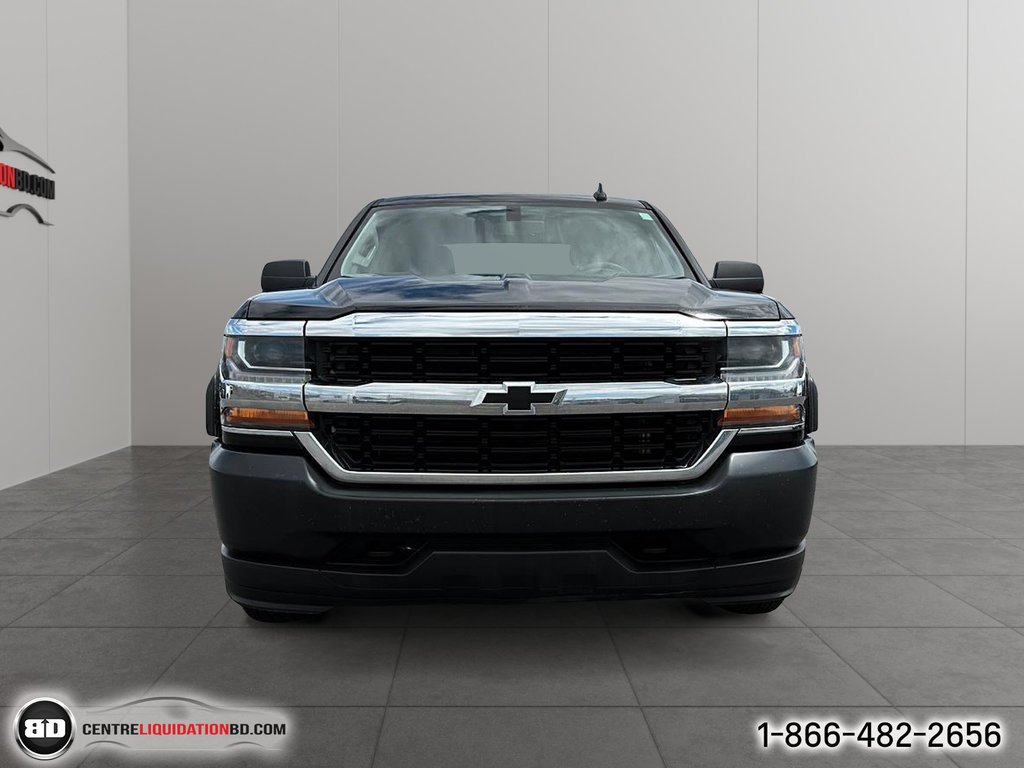 2017  Silverado 1500 LS V8 CREW CAB BOITE 6.5P in Granby, Quebec - 2 - w1024h768px