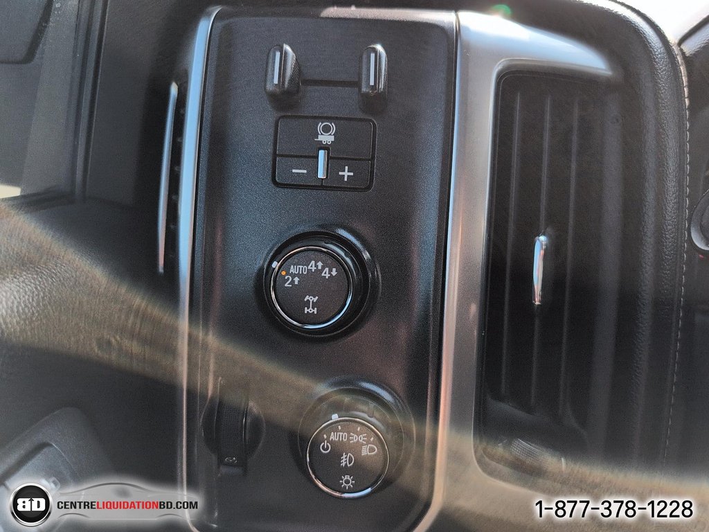 Chevrolet Silverado 1500 LTZ Z71 V8 6.2L 2017 à Granby, Québec - 20 - w1024h768px