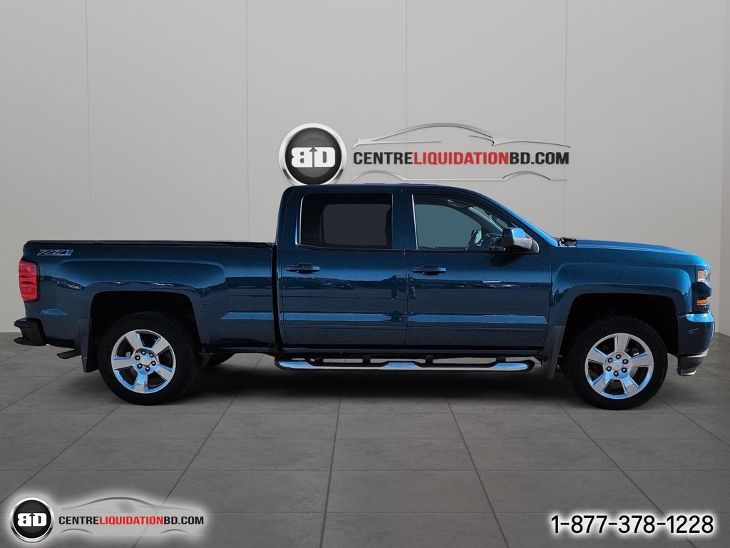 2017 Chevrolet Silverado 1500 LT in Granby, Quebec - 4 - w1024h768px