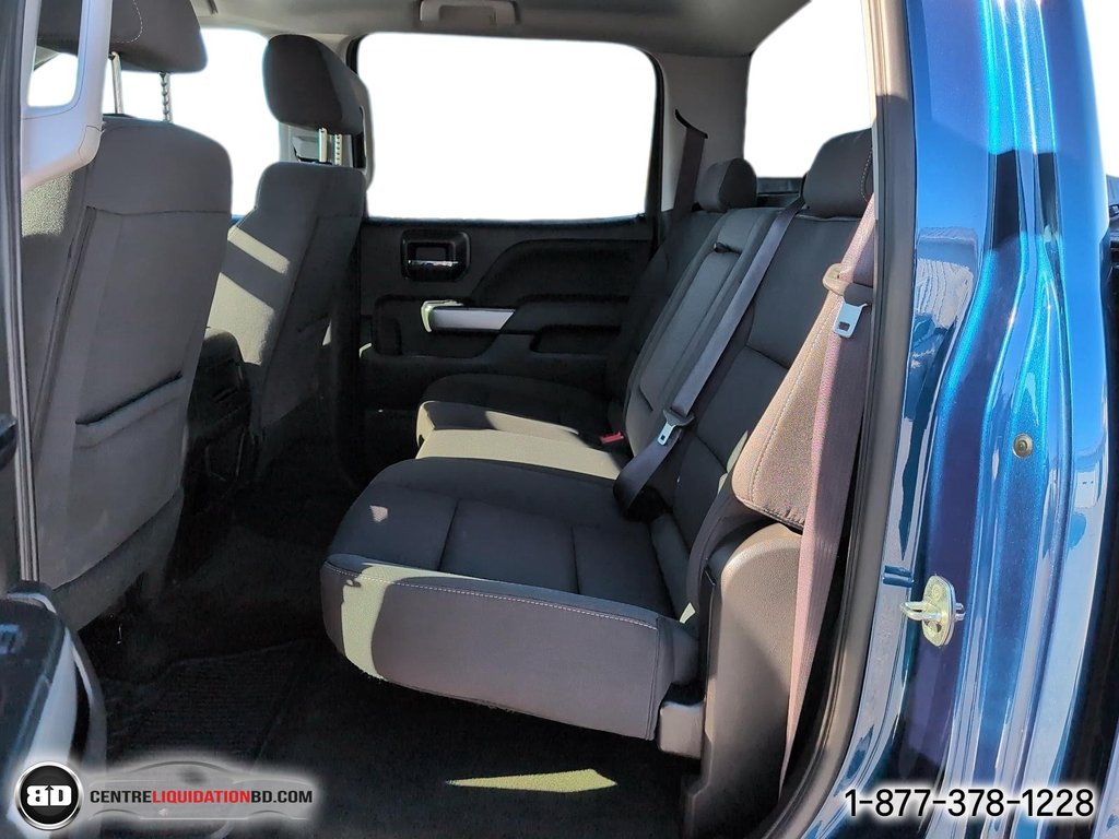 2017 Chevrolet Silverado 1500 LT in Granby, Quebec - 13 - w1024h768px