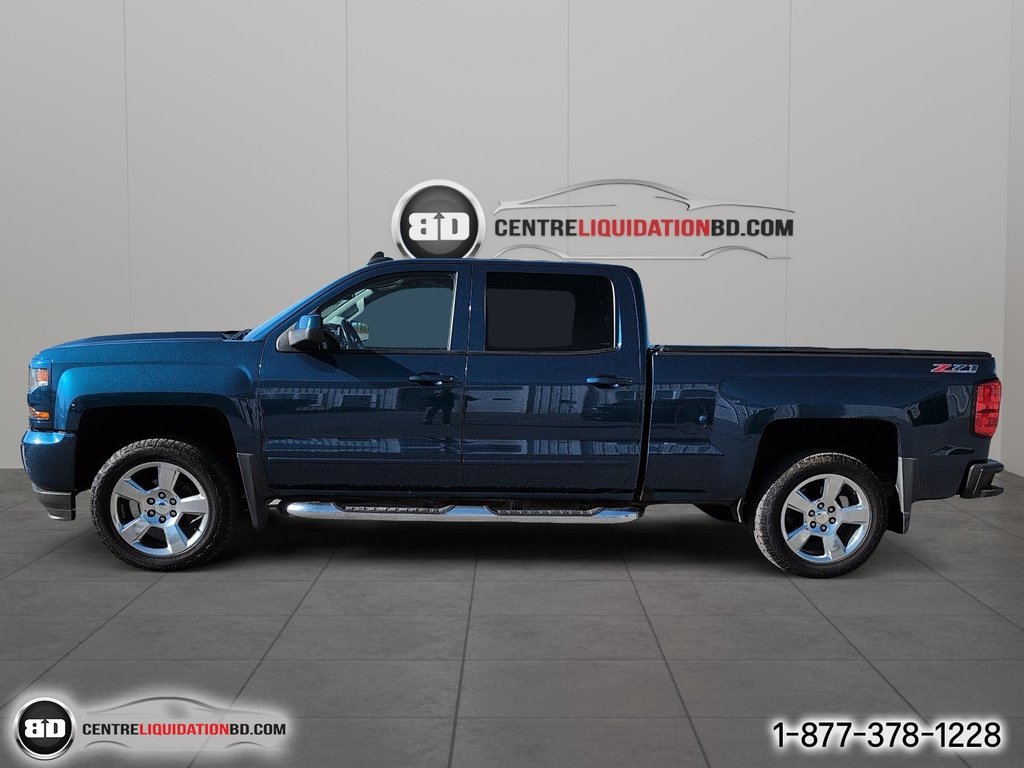 2017 Chevrolet Silverado 1500 LT in Granby, Quebec - 9 - w1024h768px