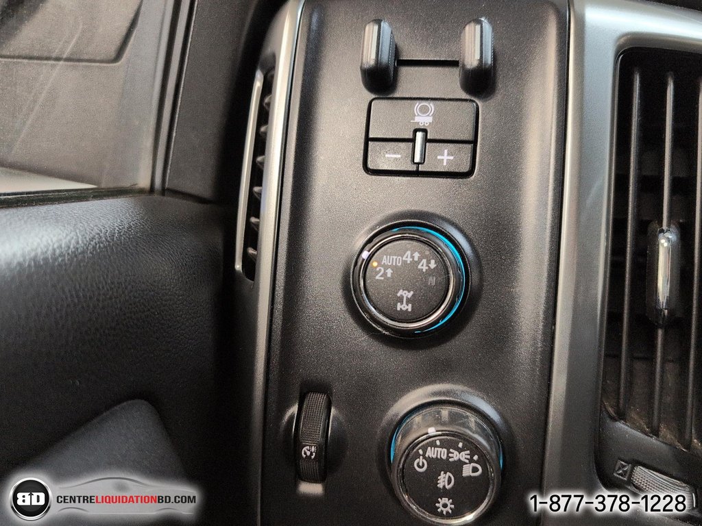 2017 Chevrolet Silverado 1500 LT Boite 6.6pi in Granby, Quebec - 21 - w1024h768px