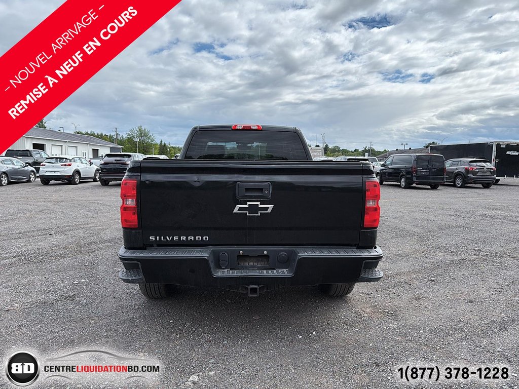 2017 Chevrolet Silverado 1500 WT in Granby, Quebec - 9 - w1024h768px