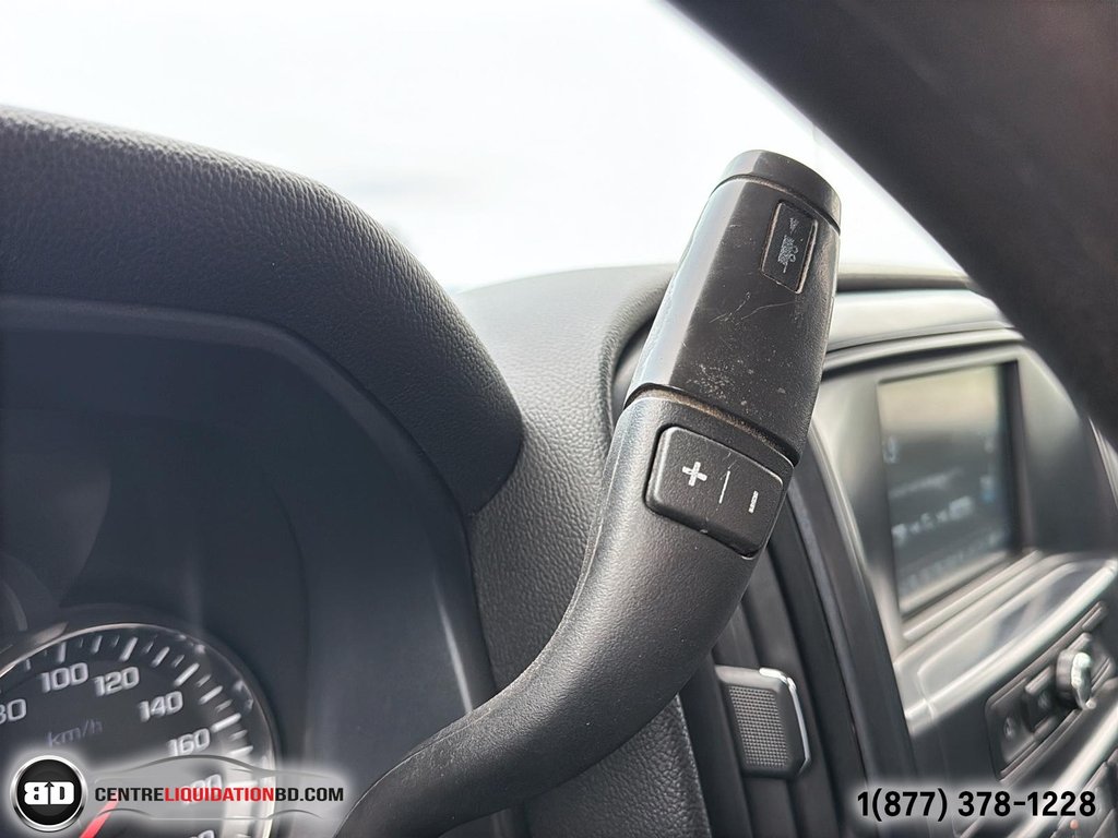 2017 Chevrolet Silverado 1500 WT in Granby, Quebec - 21 - w1024h768px