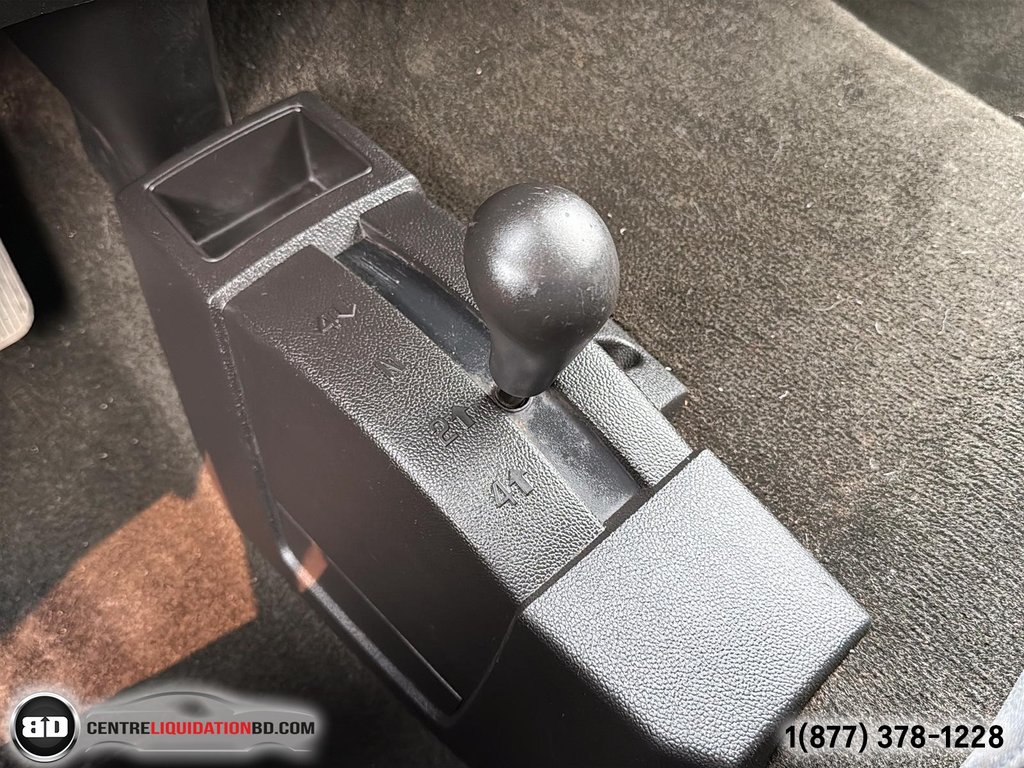 2017 Chevrolet Silverado 1500 WT in Granby, Quebec - 22 - w1024h768px