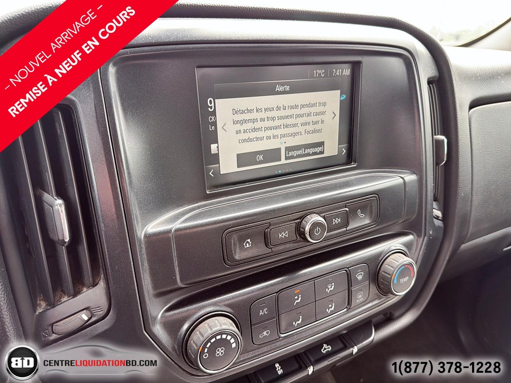 2017 Chevrolet Silverado 1500 WT in Granby, Quebec - 14 - w1024h768px