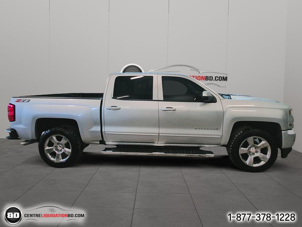 Chevrolet Silverado 1500 LT Z71 V8 5.3L 4X4 CREWCAB BOITE 5.5 2018 à Granby, Québec - 4 - w1024h768px