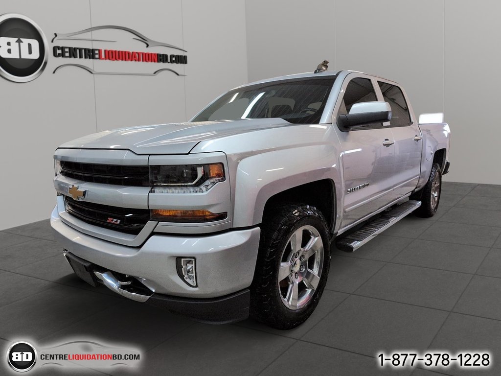 Chevrolet Silverado 1500 LT Z71 V8 5.3L 4X4 CREWCAB BOITE 5.5 2018 à Granby, Québec - 1 - w1024h768px