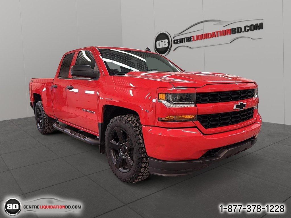 2018 Chevrolet Silverado 1500 Double Cab Custom in Granby, Quebec - 3 - w1024h768px