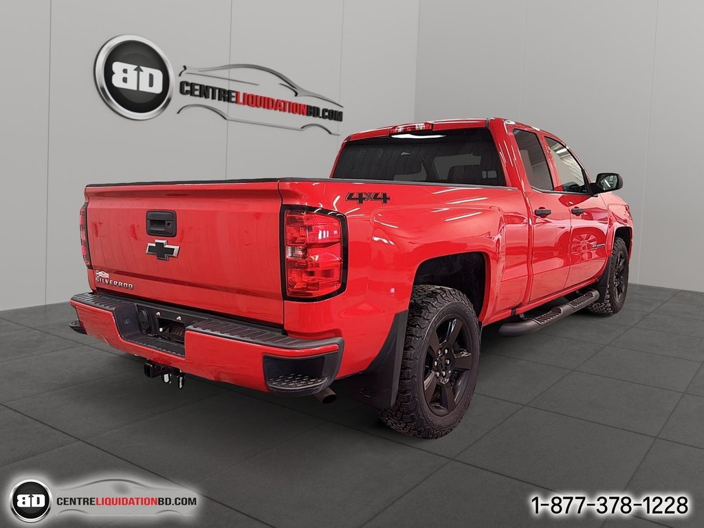2018 Chevrolet Silverado 1500 Double Cab Custom in Granby, Quebec - 6 - w1024h768px