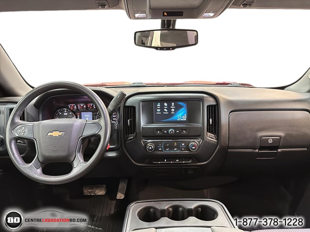2018 Chevrolet Silverado 1500 Double Cab Custom in Granby, Quebec - 17 - w1024h768px
