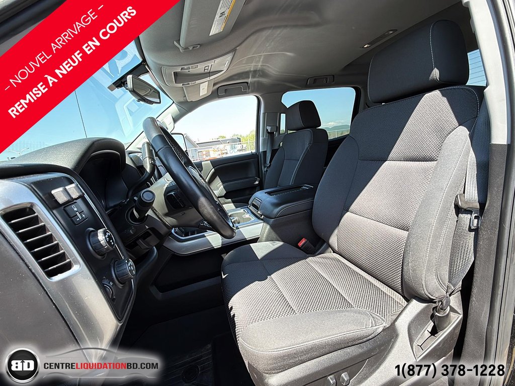 Chevrolet Silverado 1500 LT 2018 à Granby, Québec - 12 - w1024h768px