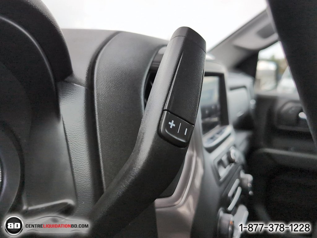2020 Chevrolet Silverado 1500 in Granby, Quebec - 19 - w1024h768px