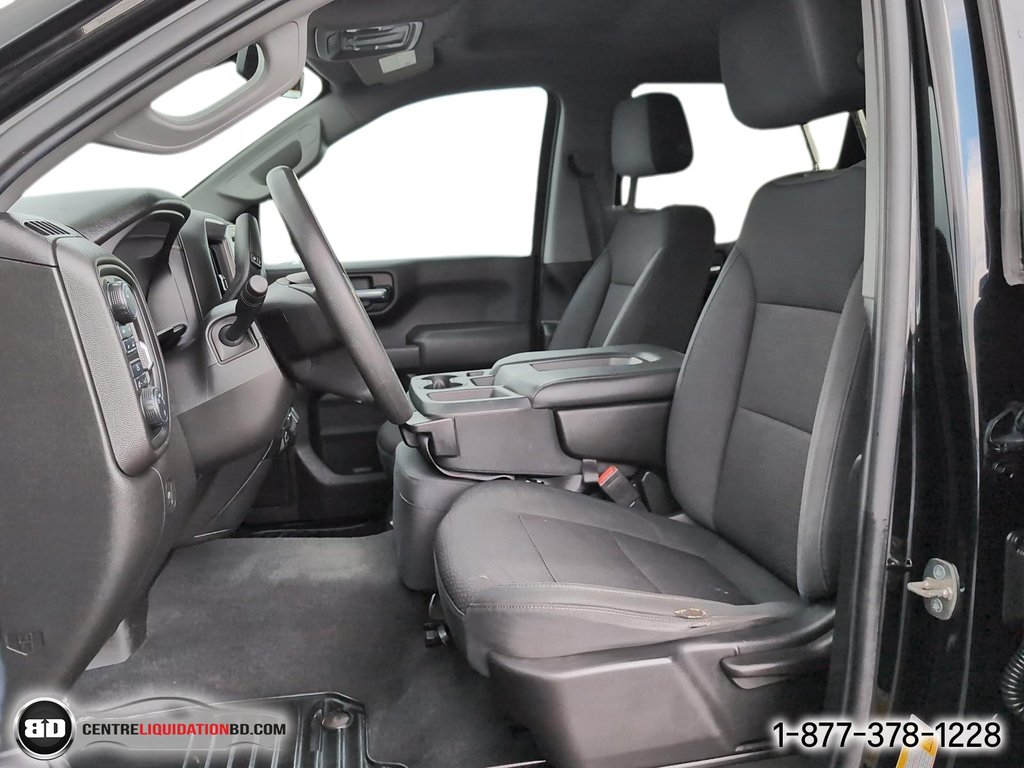 2020 Chevrolet Silverado 1500 in Granby, Quebec - 12 - w1024h768px