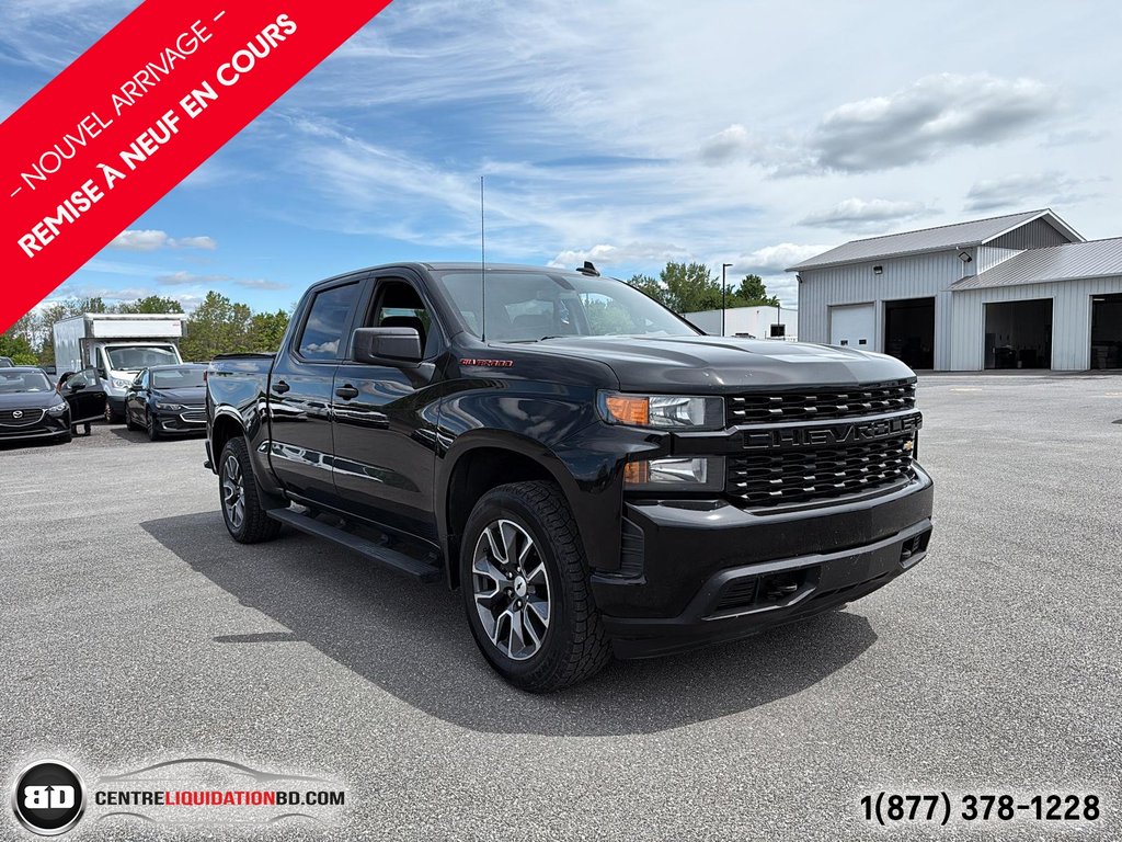 Chevrolet Silverado 1500 CUSTOM 2020 à Granby, Québec - 4 - w1024h768px