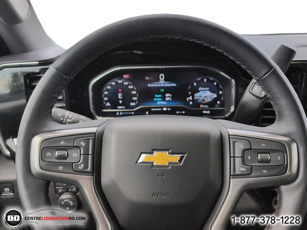 Chevrolet Silverado 1500 LT V8 5,3L 2025 à Granby, Québec - 16 - w1024h768px