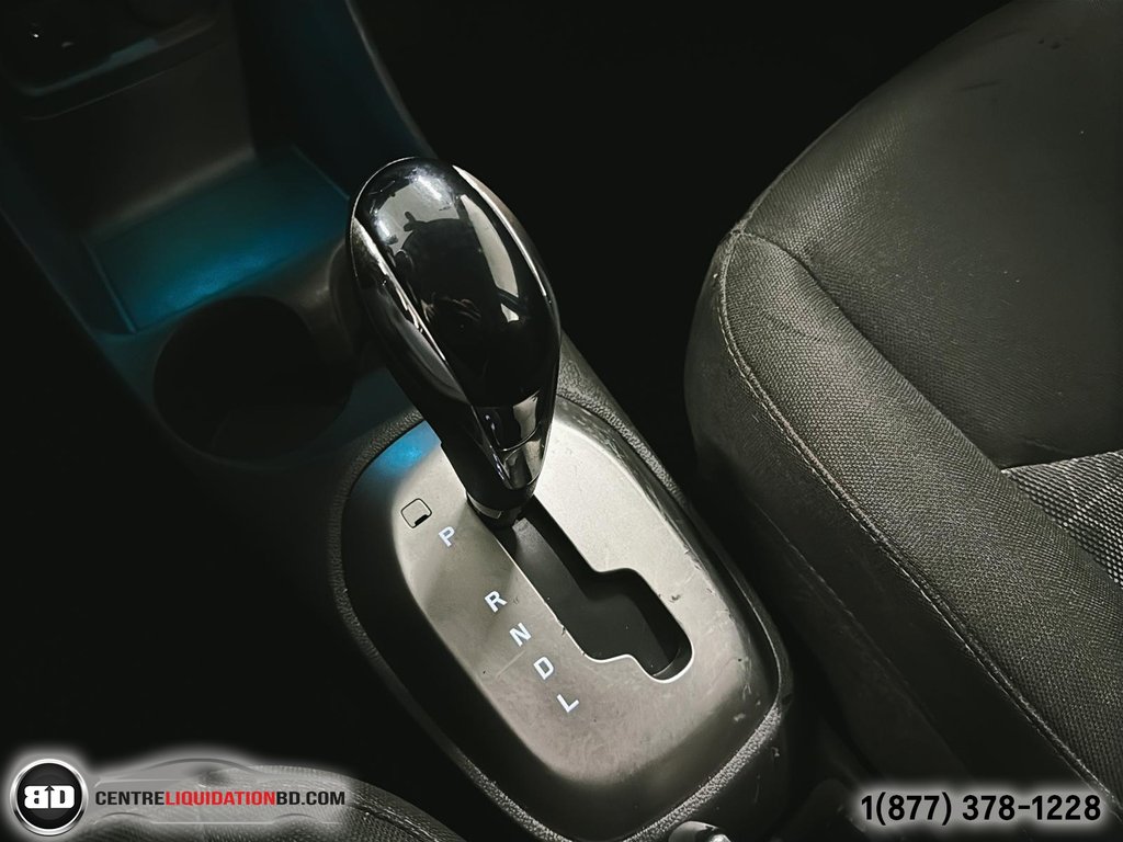 2017 Chevrolet Spark LS AUTOMATIQUE in Granby, Quebec - 19 - w1024h768px