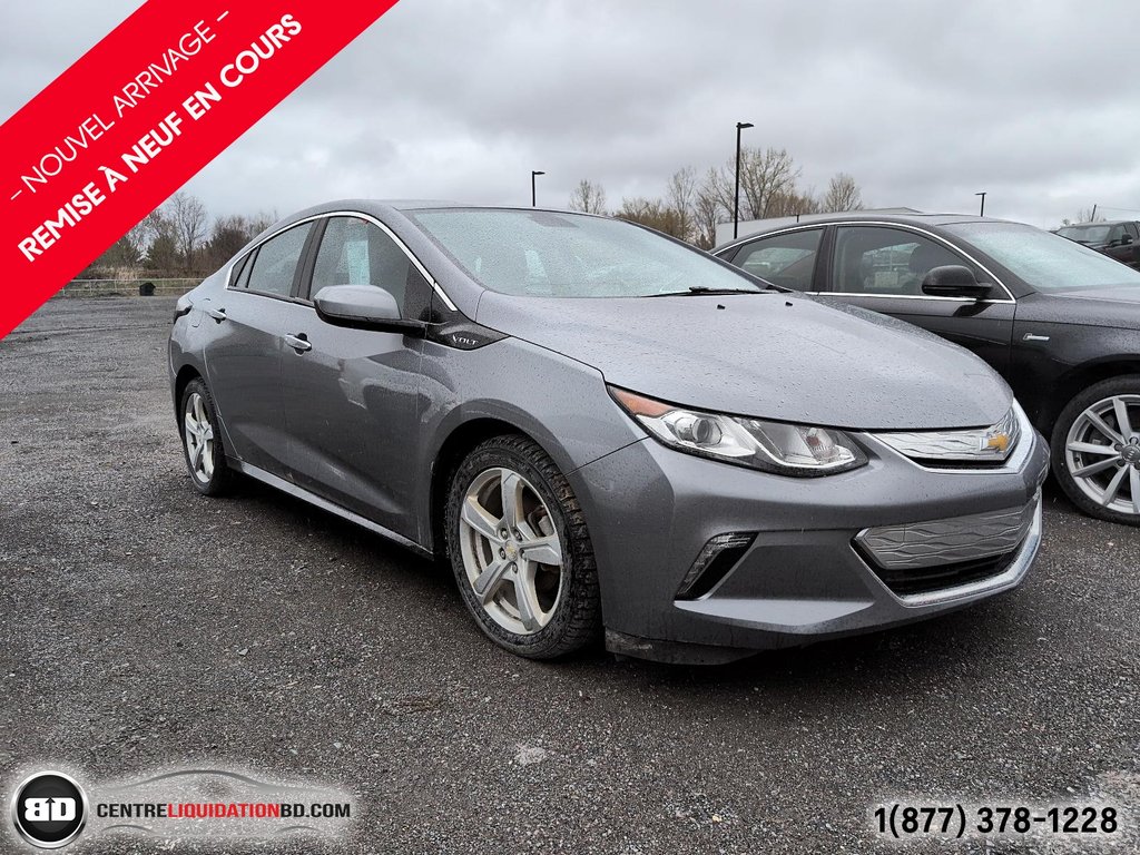 2018 Chevrolet Volt LT (POUR PIECES OU REPARÉ ***BATTERIE DEFECT**) in Granby, Quebec - 2 - w1024h768px