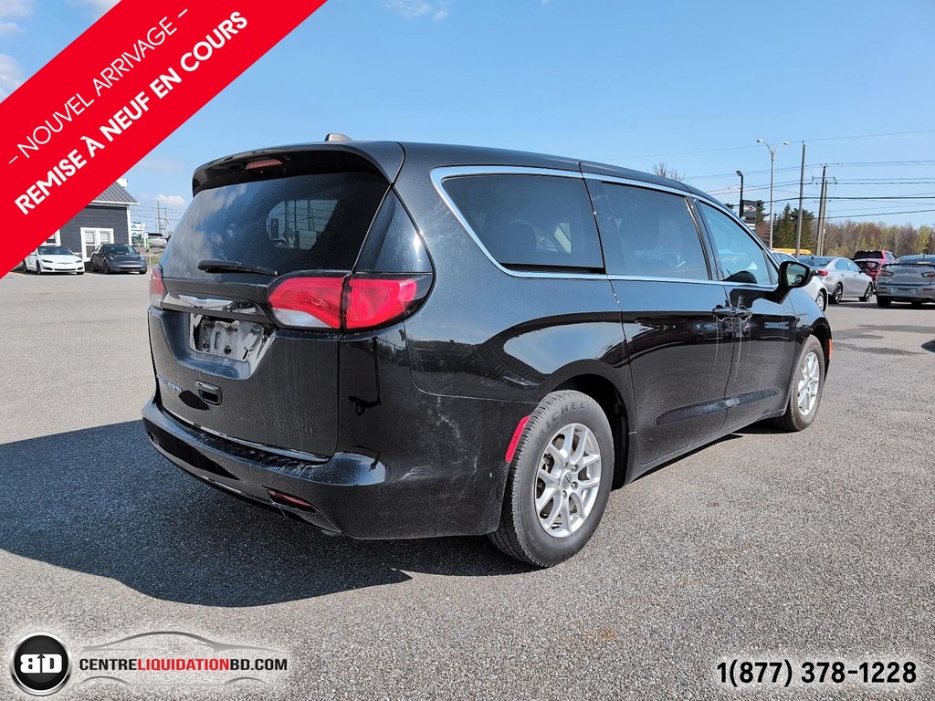 2022 Chrysler Grand Caravan SXT 7 PASSAGERS STOW N GO in Granby, Quebec - 5 - w1024h768px