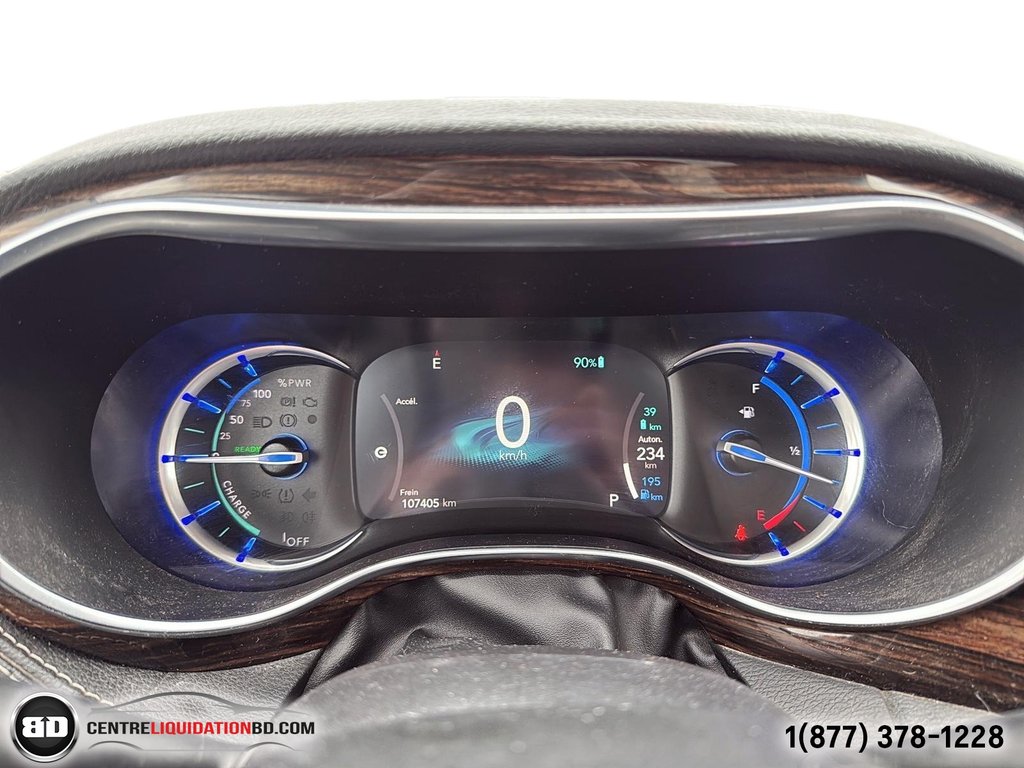 2022 Chrysler Pacifica Hybrid Limited PHEV in Granby, Quebec - 19 - w1024h768px