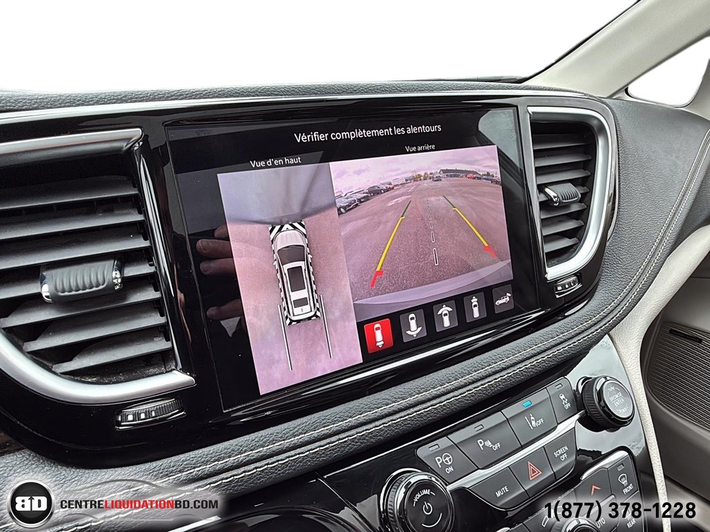 2022 Chrysler Pacifica Hybrid Limited PHEV in Granby, Quebec - 23 - w1024h768px