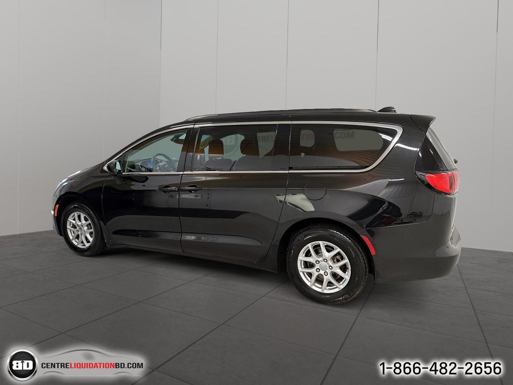 2017  Pacifica LX in Granby, Quebec - 3 - w1024h768px