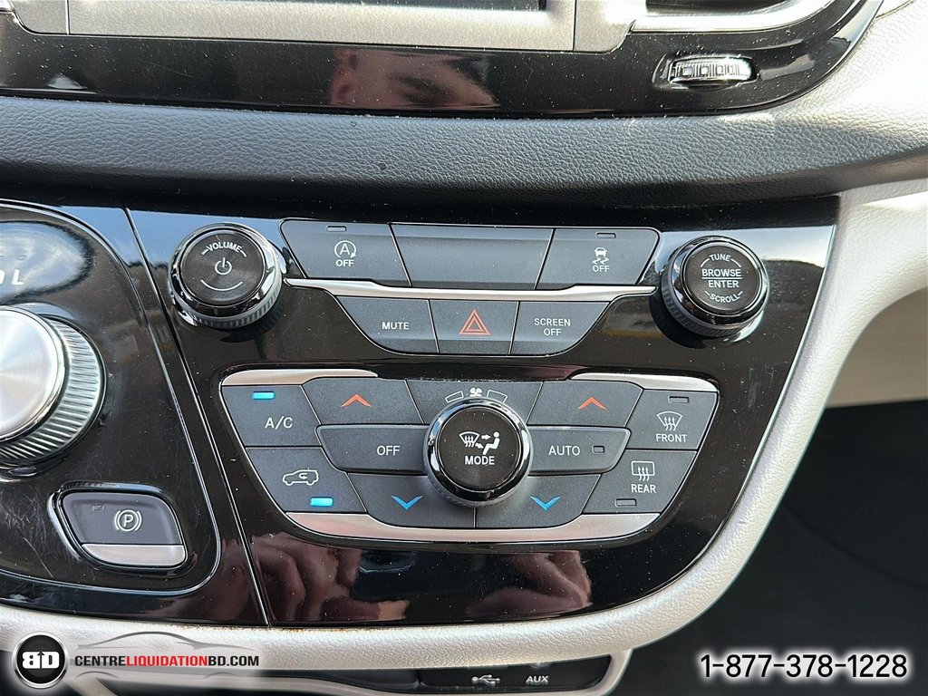Chrysler Pacifica Touring 2020 à Granby, Québec - 17 - w1024h768px
