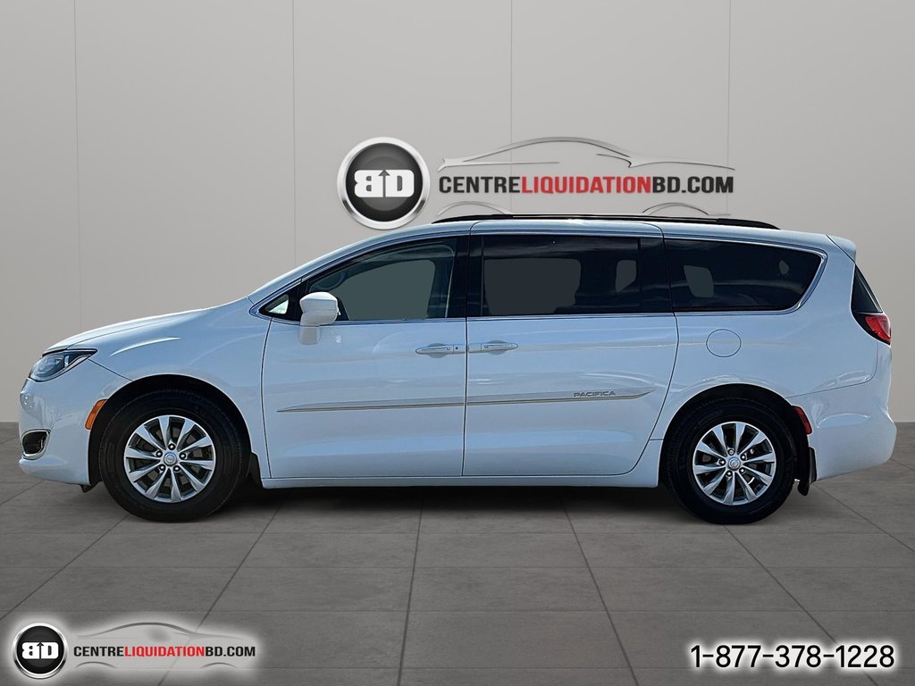 Chrysler Pacifica Touring 2020 à Granby, Québec - 8 - w1024h768px
