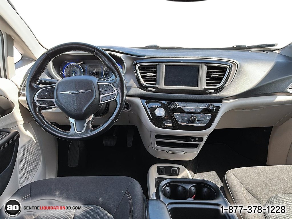 Chrysler Pacifica Touring 2020 à Granby, Québec - 13 - w1024h768px