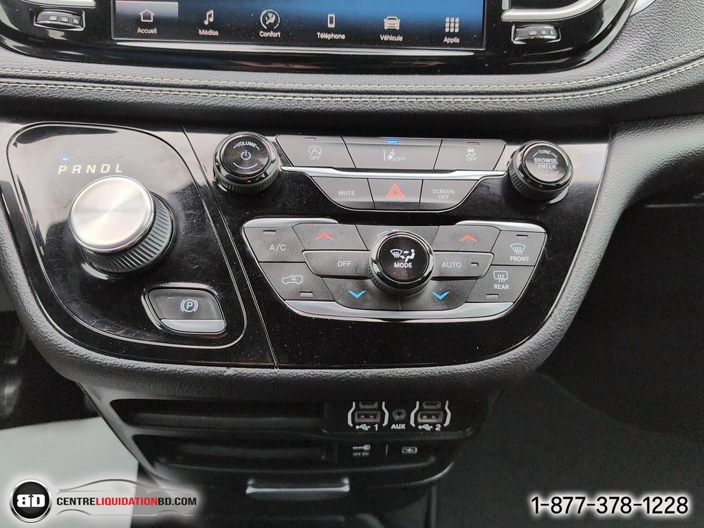 2022 Chrysler Pacifica Touring in Granby, Quebec - 17 - w1024h768px