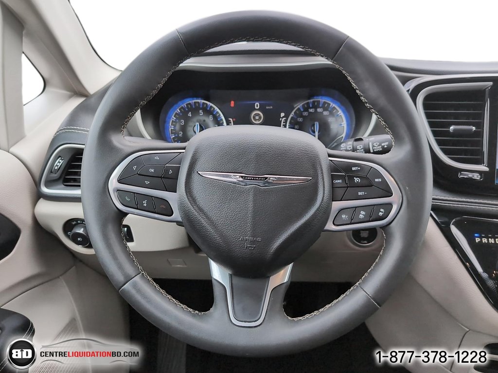 Chrysler Pacifica Touring L AWD 2023 à Granby, Québec - 15 - w1024h768px