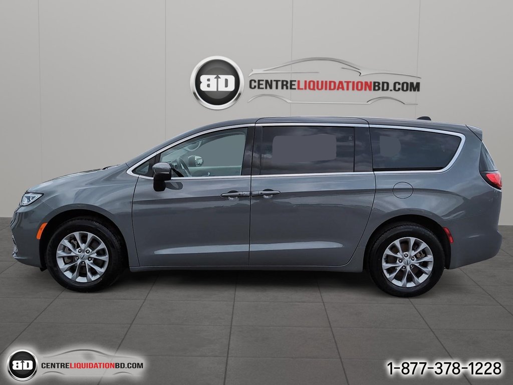 Chrysler Pacifica Touring L AWD 2023 à Granby, Québec - 8 - w1024h768px