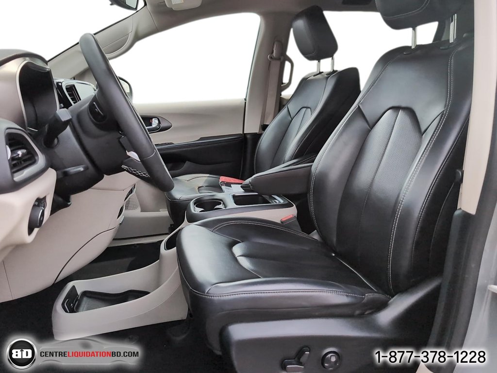 Chrysler Pacifica Touring L AWD 2023 à Granby, Québec - 11 - w1024h768px