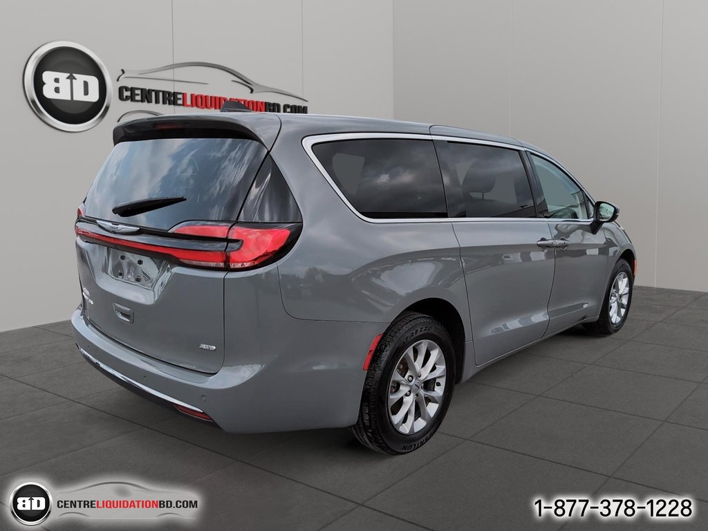 Chrysler Pacifica Touring L AWD 2023 à Granby, Québec - 5 - w1024h768px
