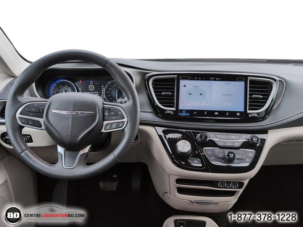 Chrysler Pacifica Touring L AWD 2023 à Granby, Québec - 13 - w1024h768px