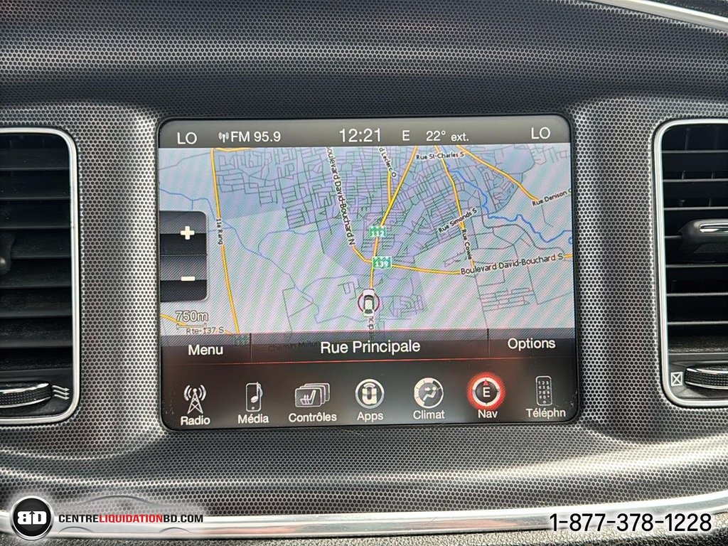 2017 Dodge Charger SXT in Granby, Quebec - 22 - w1024h768px