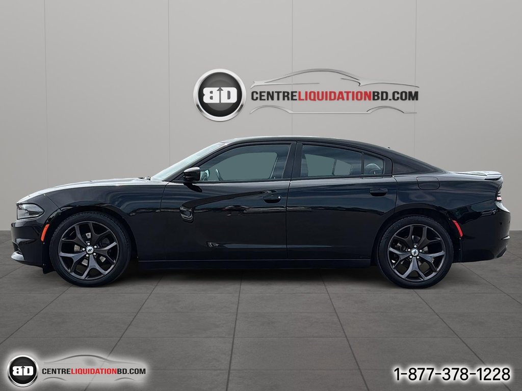 2017 Dodge Charger SXT in Granby, Quebec - 8 - w1024h768px