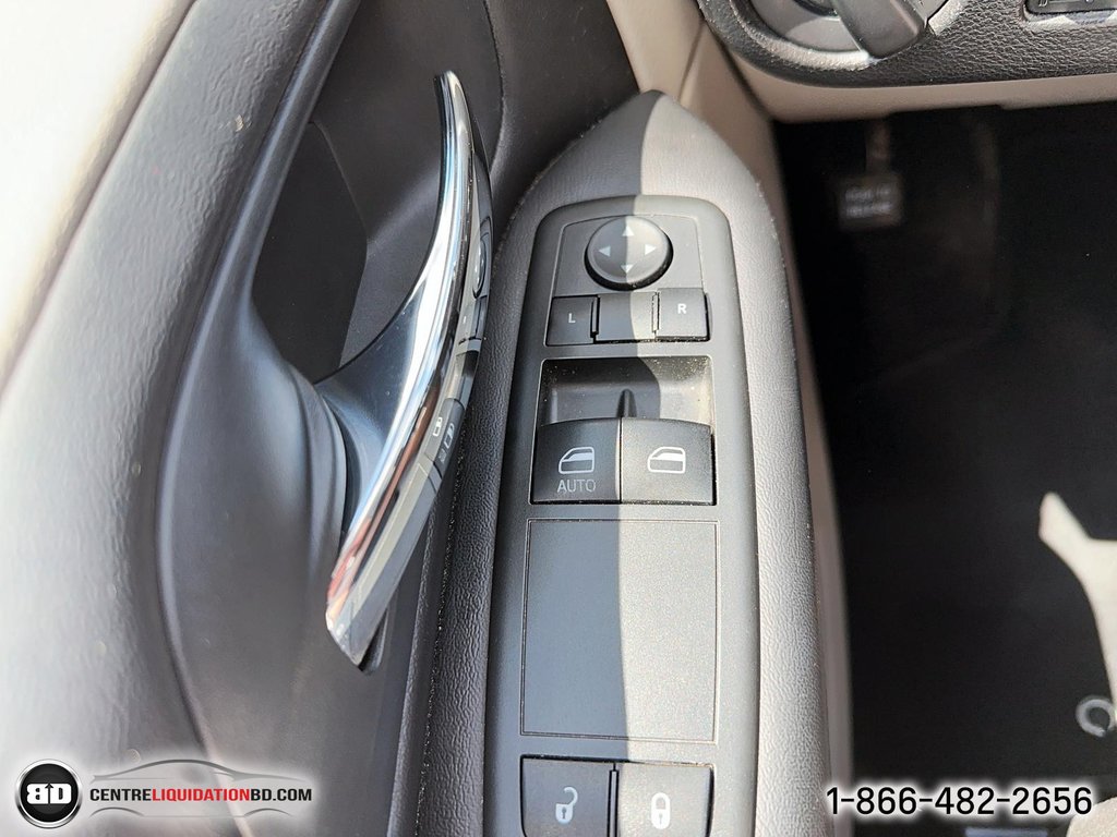 2014 Dodge Grand Caravan in Granby, Quebec - 13 - w1024h768px