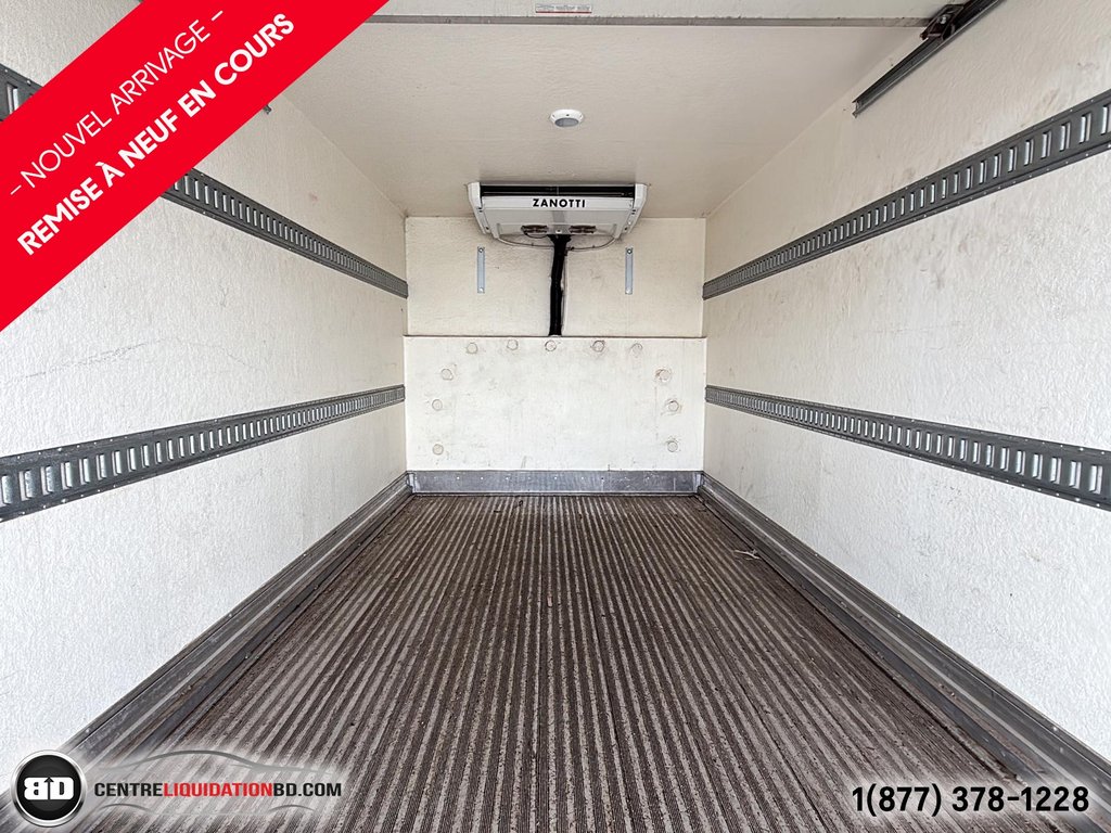 Ford E-Series Cutaway E450 7.3L ESSENCE REEFER ZANOTTI 14P 2023 à Granby, Québec - 16 - w1024h768px
