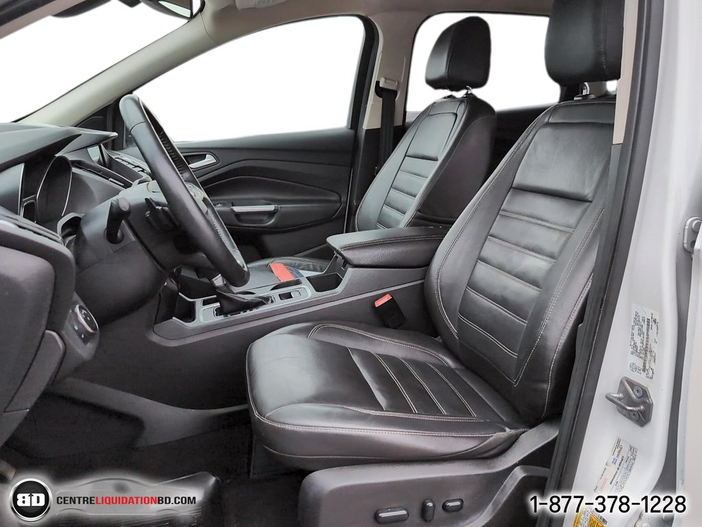 2017 Ford Escape Titanium AWD in Granby, Quebec - 13 - w1024h768px