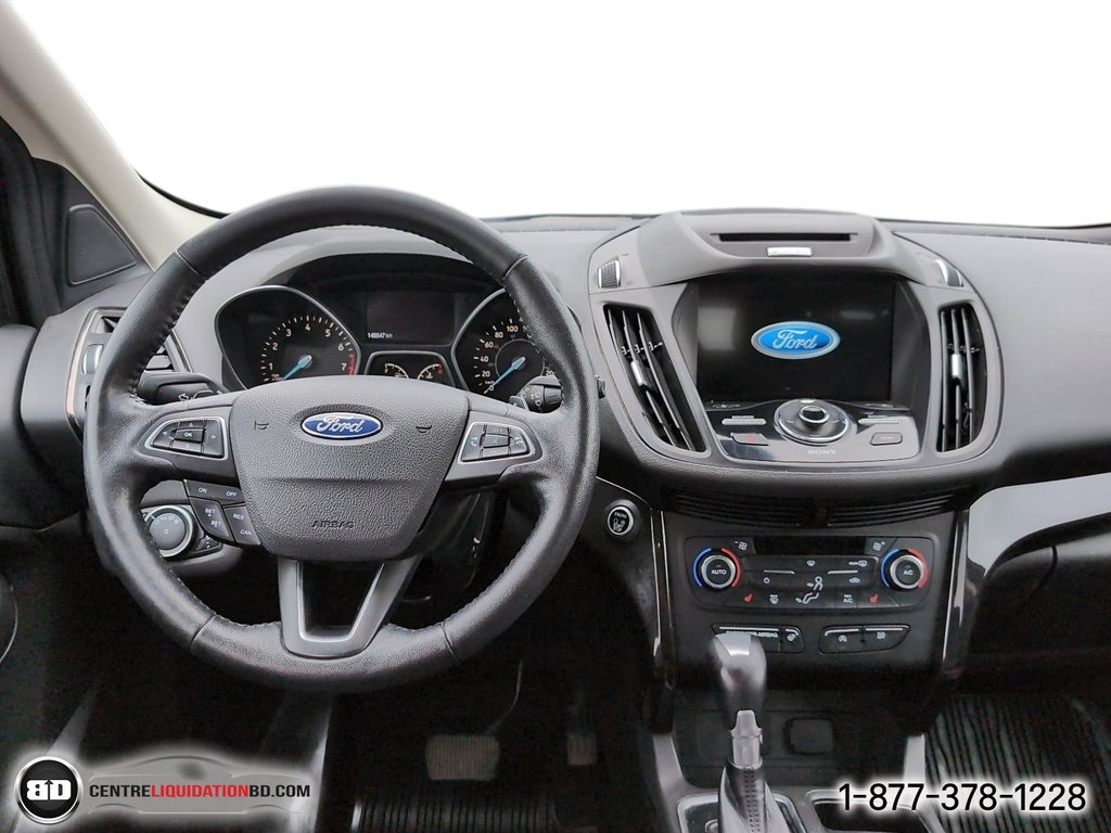 2017 Ford Escape Titanium AWD in Granby, Quebec - 15 - w1024h768px