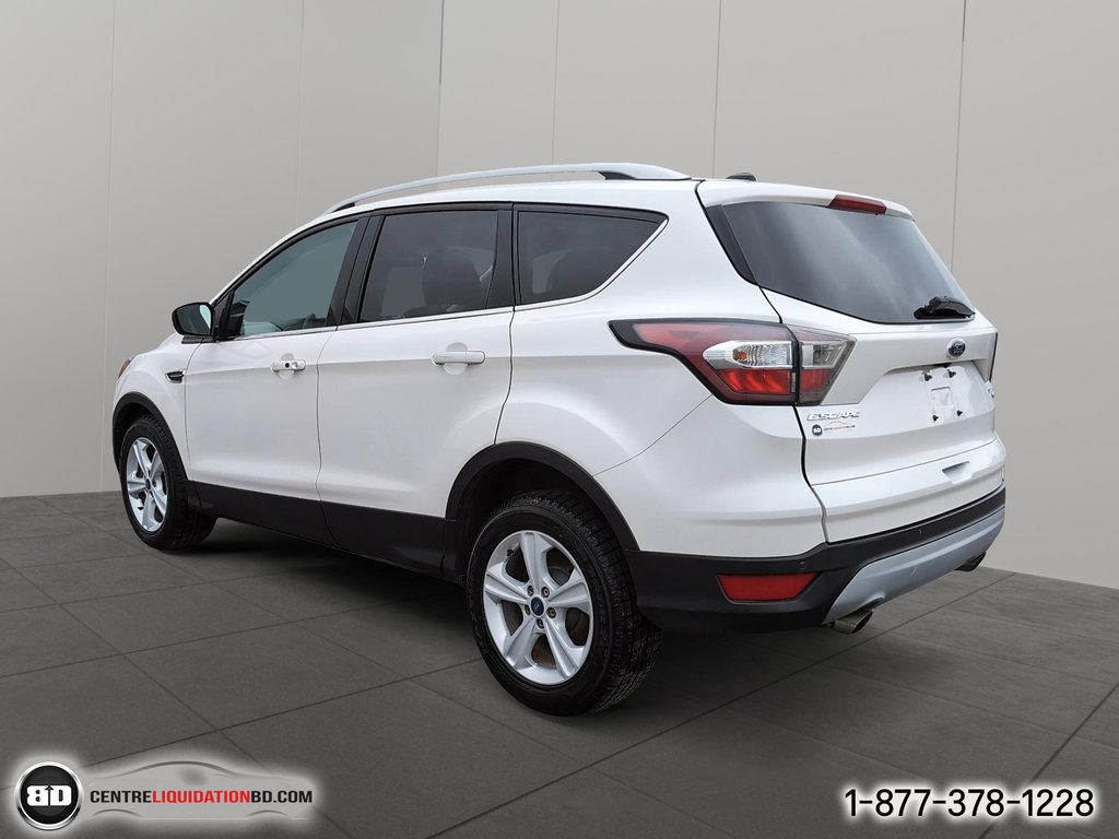 2017 Ford Escape Titanium AWD in Granby, Quebec - 8 - w1024h768px
