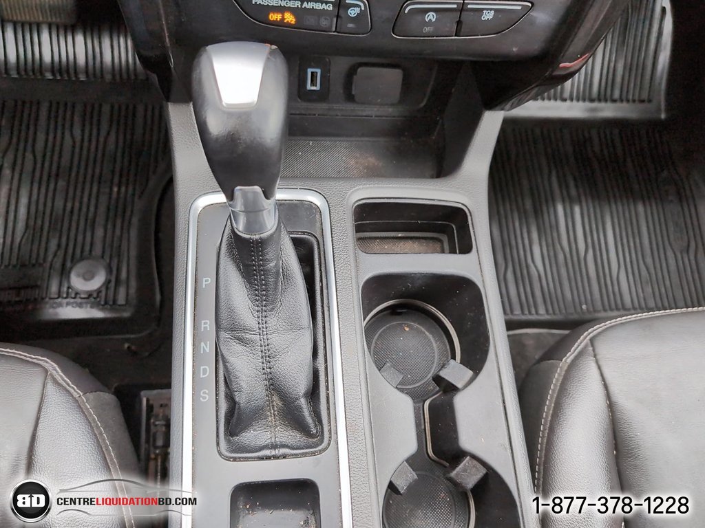 2017 Ford Escape Titanium AWD in Granby, Quebec - 20 - w1024h768px