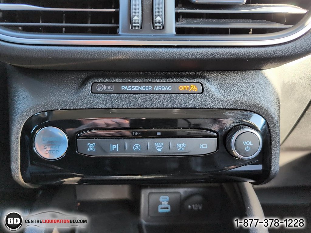 2023 Ford Escape Platinum in Granby, Quebec - 18 - w1024h768px