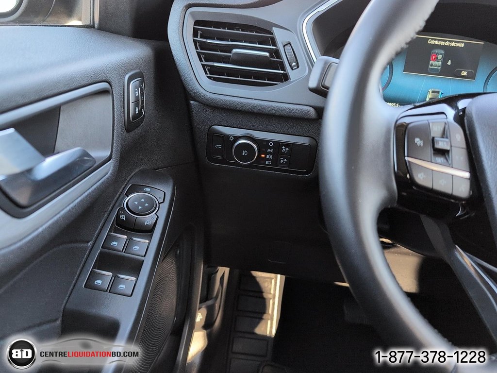 2023 Ford Escape Platinum in Granby, Quebec - 14 - w1024h768px