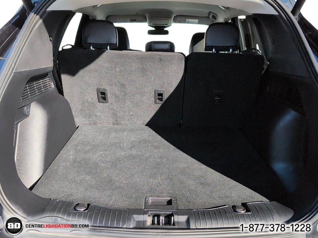 2023 Ford Escape Platinum in Granby, Quebec - 9 - w1024h768px