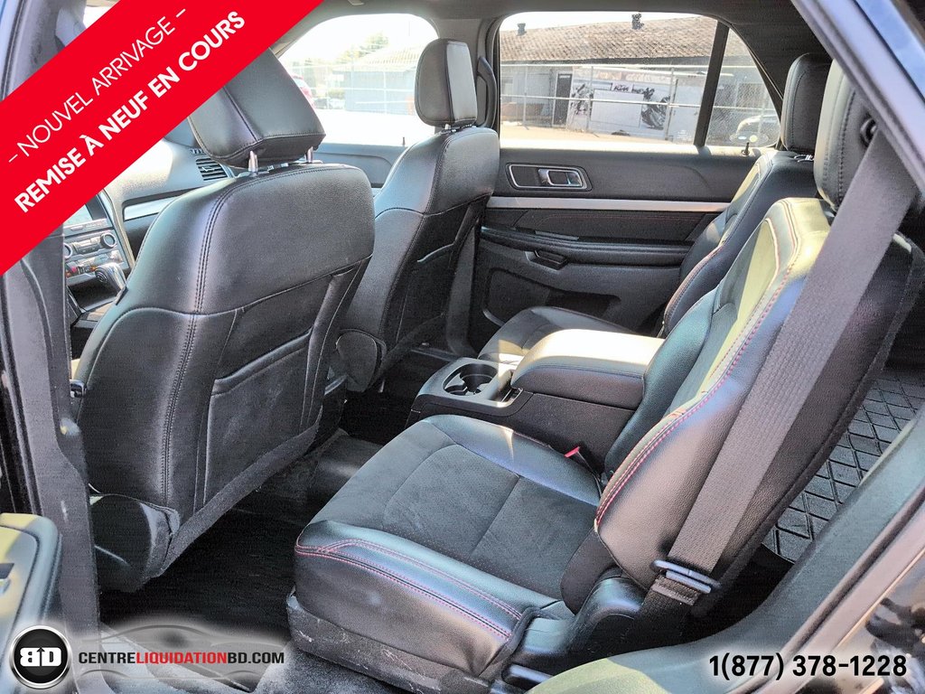 Ford Explorer XLT V6 3.5L 4WD 7 PASSAGERS 2018 à Granby, Québec - 10 - w1024h768px