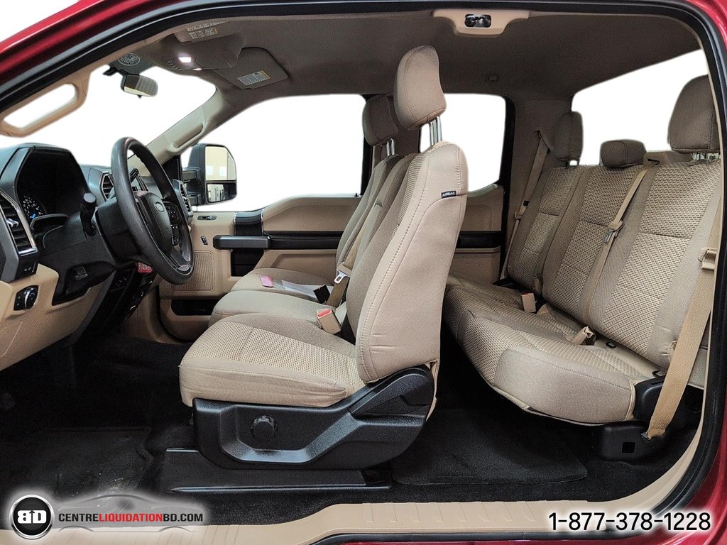 Ford F-150 XLT 4X4 V6 3.5L CAB DOUBLE BOÎTE 8P 2016 à Granby, Québec - 13 - w1024h768px