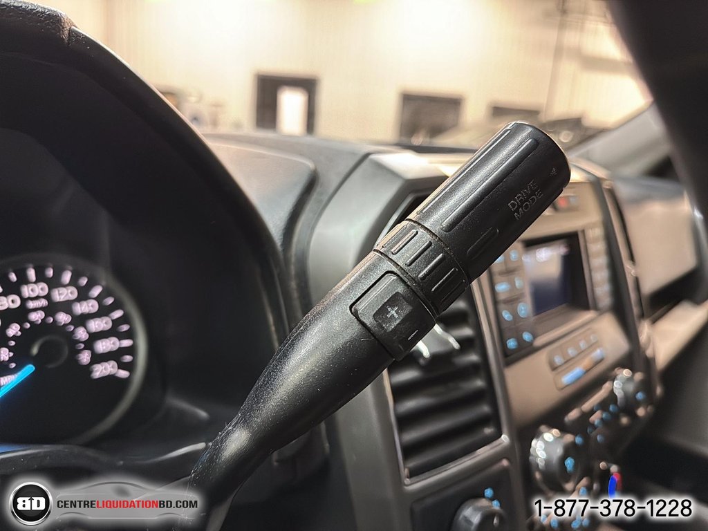Ford F-150 XLT XTR 4X4 2018 à Granby, Québec - 22 - w1024h768px