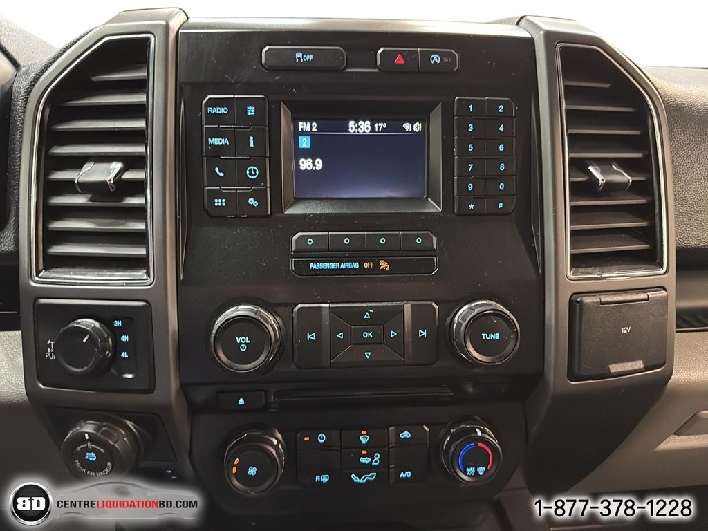 Ford F-150 XLT XTR 4X4 2018 à Granby, Québec - 26 - w1024h768px